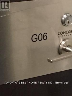 MASTER-428 Lake Shore/ G06 Boulevard W, Toronto, ON, M5V 2V6 - 2