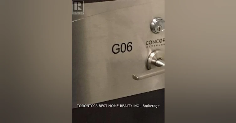MASTER-428 Lake Shore/ G06 Boulevard W, Toronto, ON, M5V 2V6 - 2