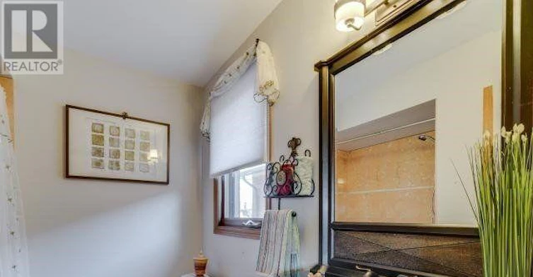 29 Carmen Crescent, Vaughan, ON, L4L 5P9 - 11