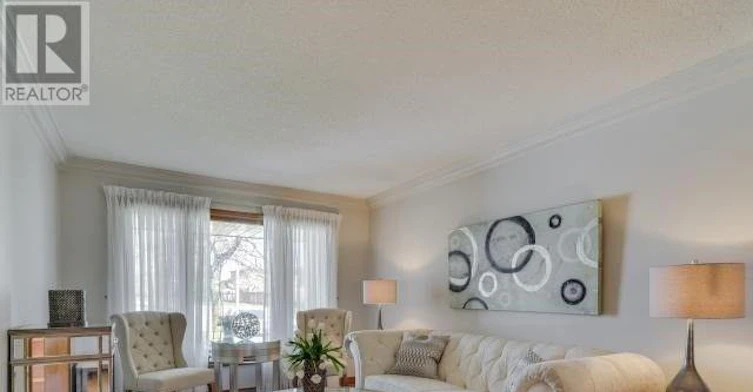29 Carmen Crescent, Vaughan, ON, L4L 5P9 - 3