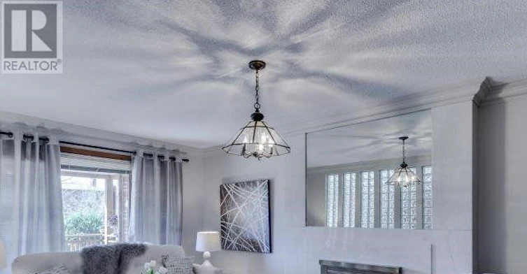 29 Carmen Crescent, Vaughan, ON, L4L 5P9 - 4