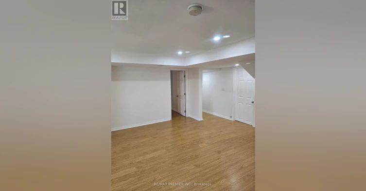 59 Fred Young Drive, Toronto, ON, M3L 0A1 - 4