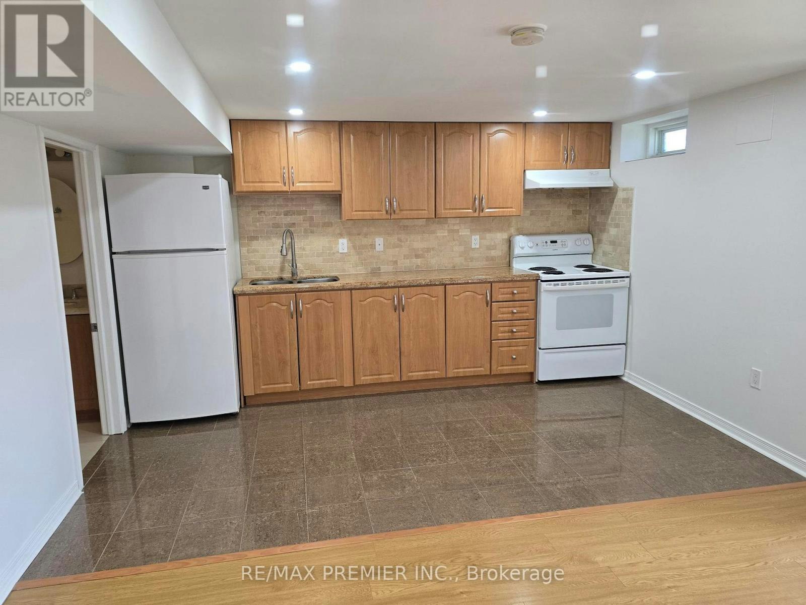 59 Fred Young Drive, Toronto, ON, M3L 0A1 - 8