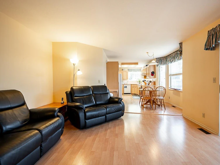 16156 94a Avenue, Surrey, BC, V4N 3A2 - 16