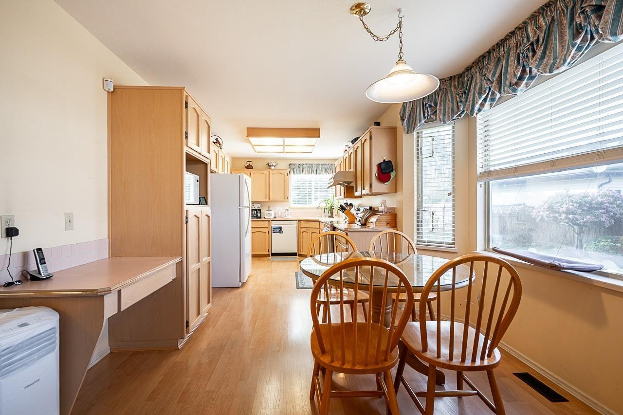 16156 94a Avenue, Surrey, BC, V4N 3A2 - 14