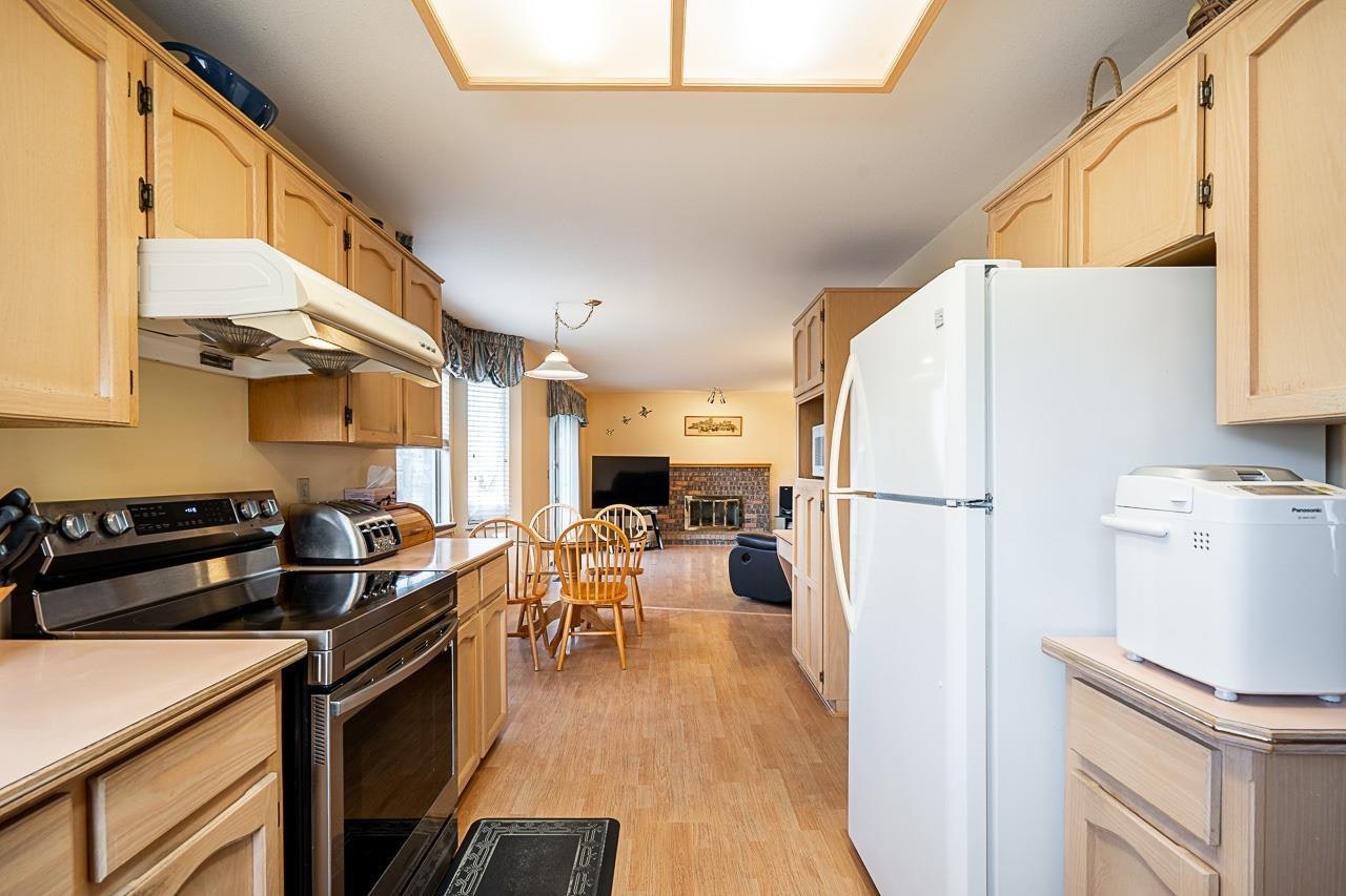 16156 94a Avenue, Surrey, BC, V4N 3A2 - 12