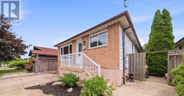 MAIN-59 Aterno Drive, Hamilton, ON, L9C 5S4 - 2