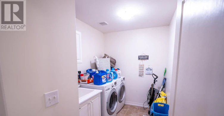 1528 Chretien Street, Milton, ON, L9E 1H2 - 23