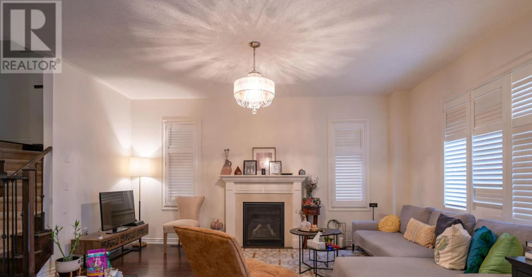 1528 Chretien Street, Milton, ON, L9E 1H2 - 8