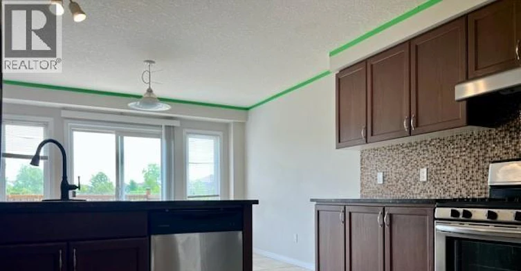 300 Countrystone Crescent, Kitchener, ON, N2N 3S2 - 6