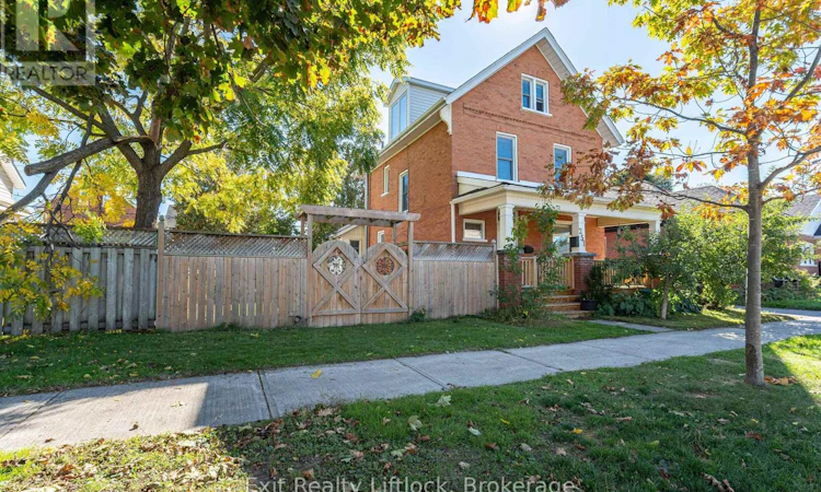 251 Prince Street