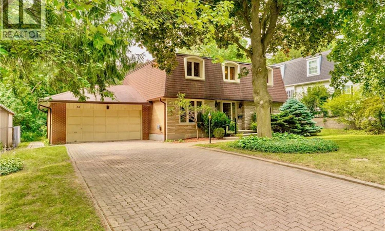 32 Waverley Drive