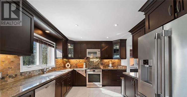 UPPER-1550 Woodeden Drive, Mississauga, ON, L5H 2V3 - 12
