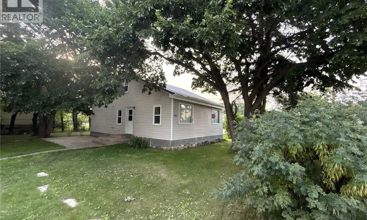 501 4th Street W
