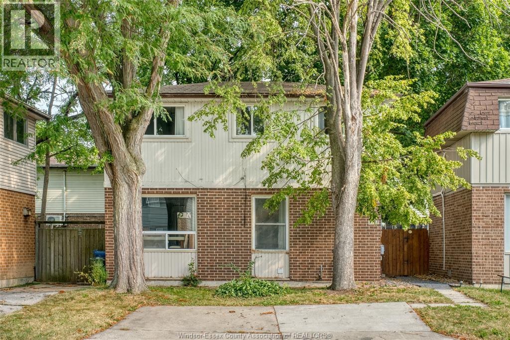 9370 Aire Court, Windsor, ON, N8S 4E6