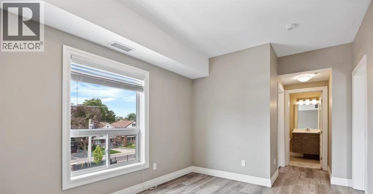 205-955 Ouellette Avenue, Windsor, ON, N9A 4J5 - 13