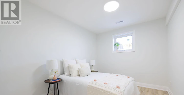 4279 Woodington Drive, Mississauga, ON, L4Z 1M1 - 11