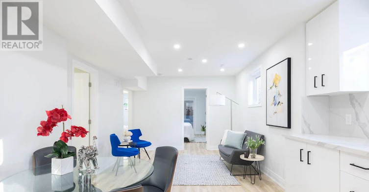 4279 Woodington Drive, Mississauga, ON, L4Z 1M1 - 3