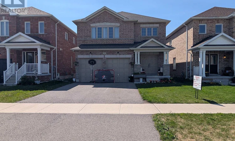 24 Terry Clayton Avenue