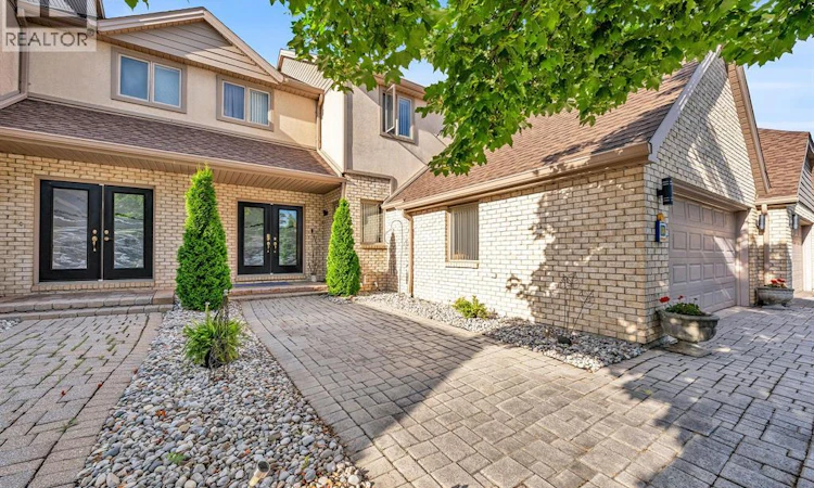 174 Crystal Harbour