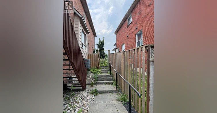 W/O-121 Primeau Drive, Aurora, ON, L4G 6Z6 - 2