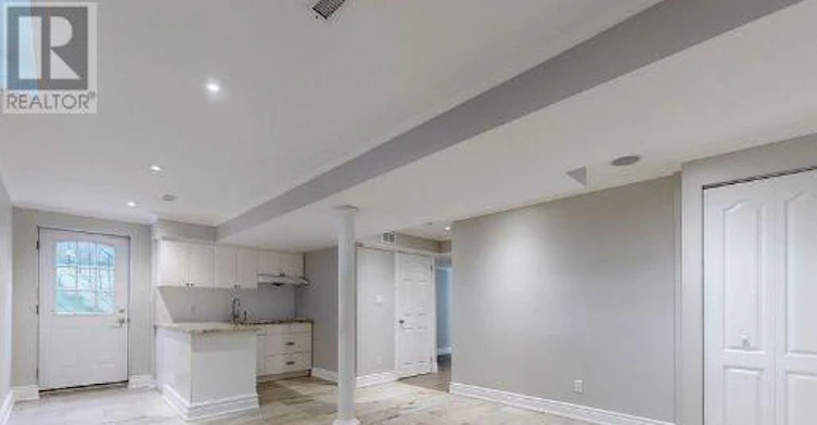 3064 Stornoway Circuit, Oakville, ON, L6M 5H7 - 4