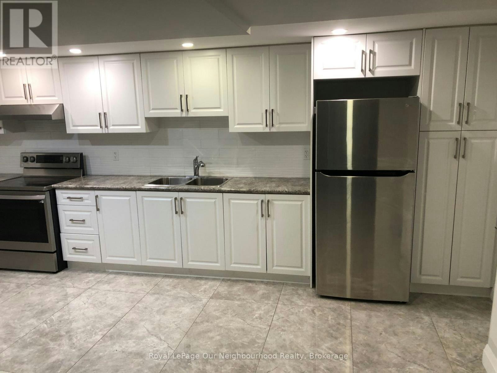 B-437 Fernhill Boulevard, Oshawa, ON, L1J 5J6 - 4