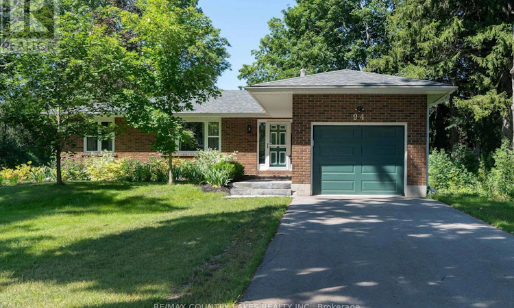 94 Laidlaw Street N