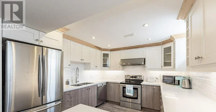 11 Aterno Drive, Hamilton, ON, L9C 5S4 - 2