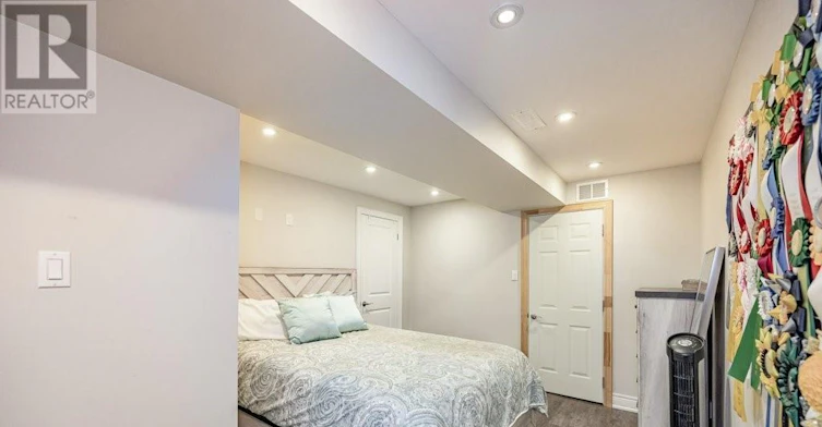 11 Aterno Drive, Hamilton, ON, L9C 5S4 - 15