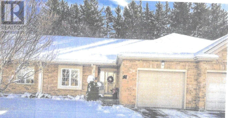 7-375 Scott Street E, Strathroy, ON, N7G 4G7