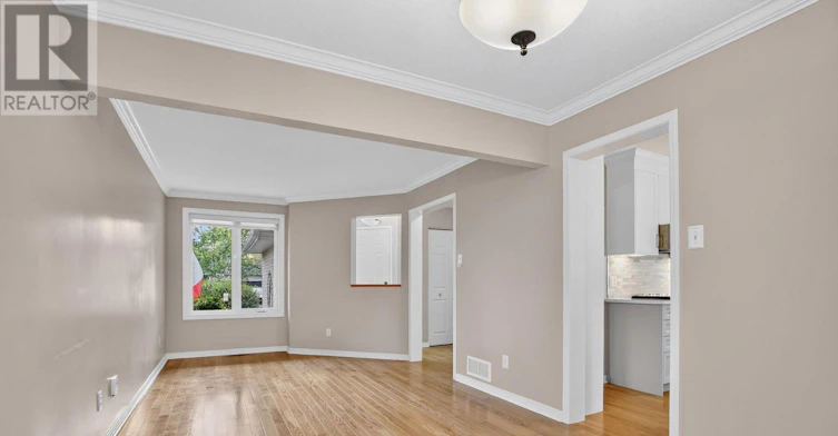 37 Shandon Avenue, Ottawa, ON, K2J 4E3 - 10