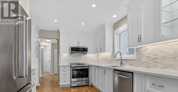 37 Shandon Avenue, Ottawa, ON, K2J 4E3 - 4