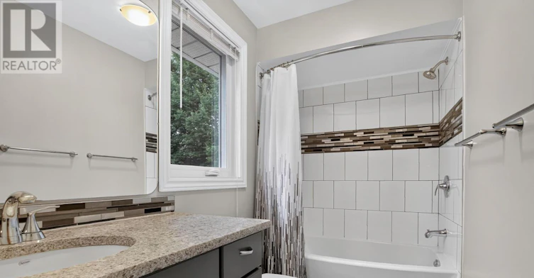 37 Shandon Avenue, Ottawa, ON, K2J 4E3 - 35