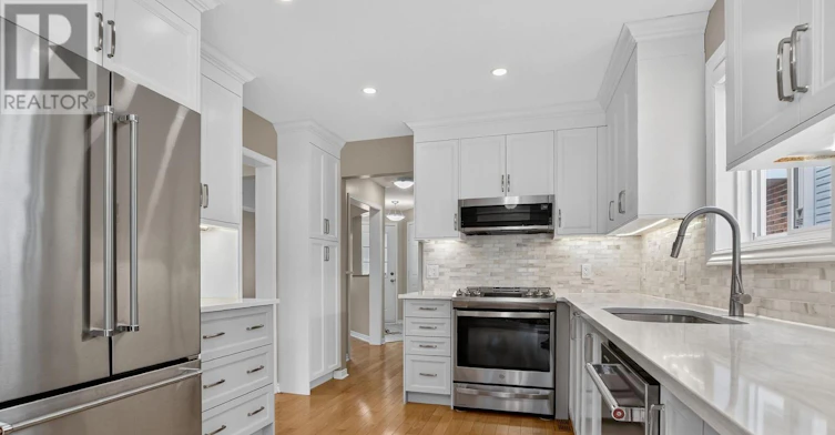 37 Shandon Avenue, Ottawa, ON, K2J 4E3 - 5