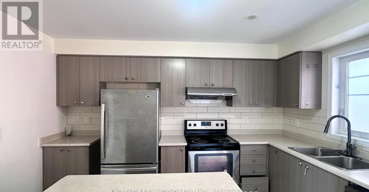 5257 Major Mackenzie Drive E, Markham, ON, L6C 0N3 - 8