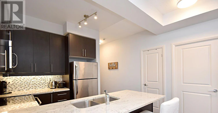 901-1185 The Queensway, Toronto, ON, M8Z 0C6 - 4
