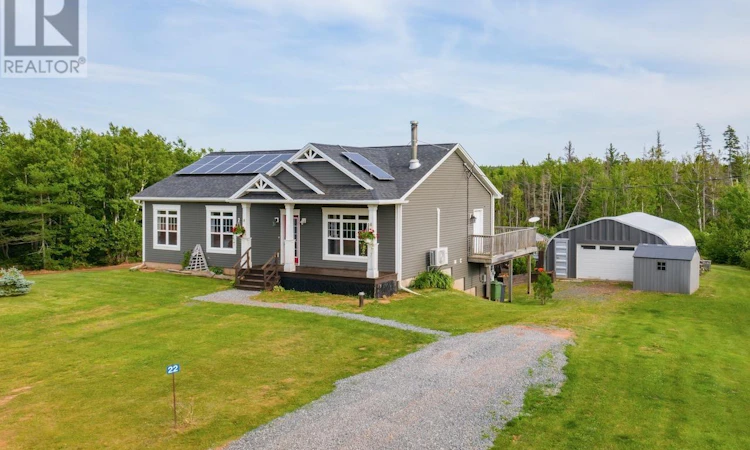 22 Naufrage Pond Lane