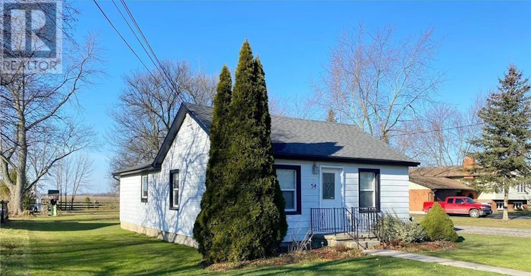 34 Eureka Street, Lambton Shores, ON, N0N 1J0 - 2
