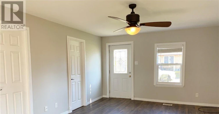 34 Eureka Street, Lambton Shores, ON, N0N 1J0 - 5