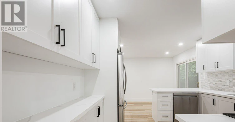 2104 Mississauga Road, Mississauga, ON, L5H 2K6 - 10
