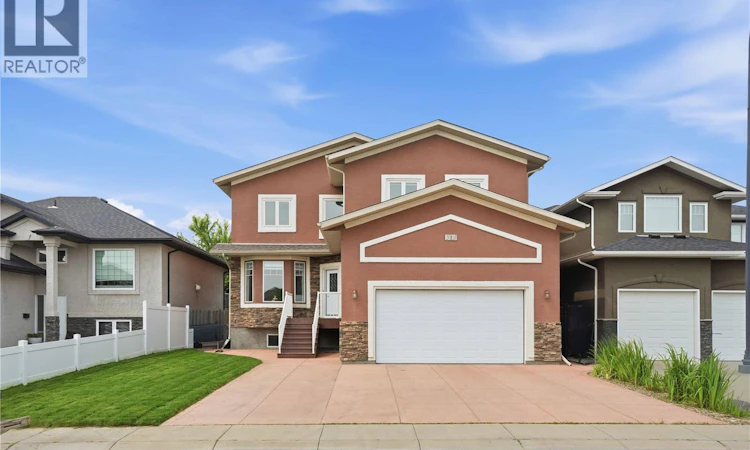 315 Waters Crescent