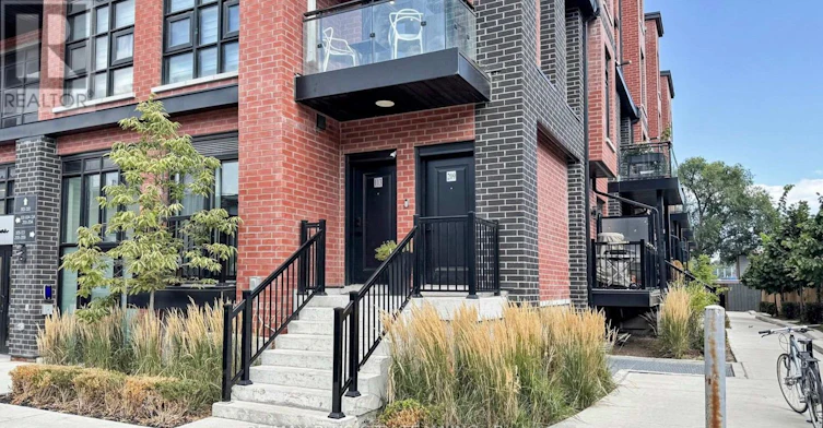 209-485 Logan Avenue, Toronto, ON, M4M 2P5 - 3