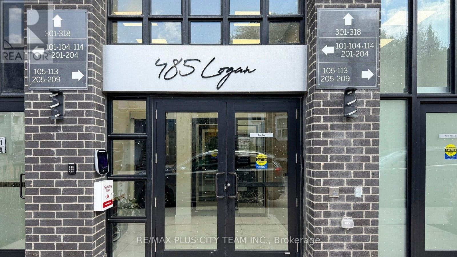 209-485 Logan Avenue, Toronto, ON, M4M 2P5 - 2