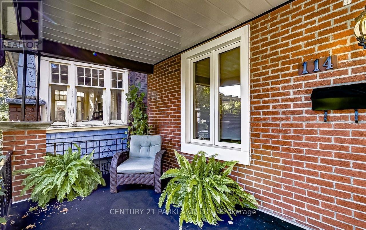 114 Eaton Avenue, Toronto, ON, M4J 2Z7