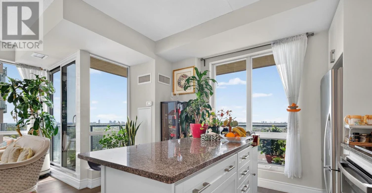 1010-9090 Yonge Street, Richmond Hill, ON, L4C 0Z1 - 27