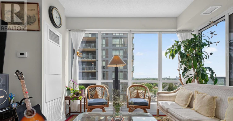 1010-9090 Yonge Street, Richmond Hill, ON, L4C 0Z1 - 5