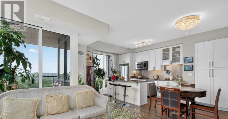 1010-9090 Yonge Street, Richmond Hill, ON, L4C 0Z1 - 8