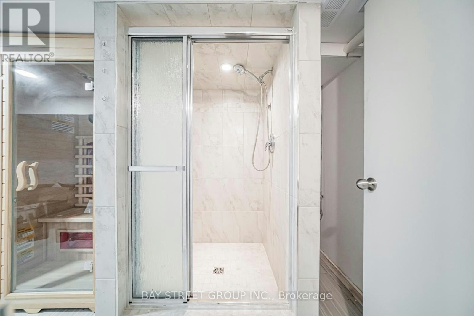 7 Pavillion Street, Markham, ON, L3R 1N8 - 7