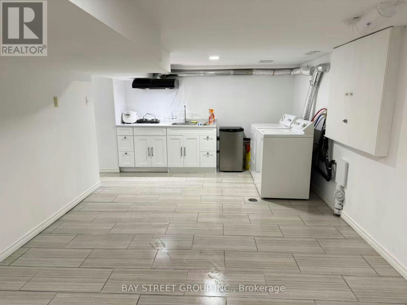 7 Pavillion Street, Markham, ON, L3R 1N8 - 11